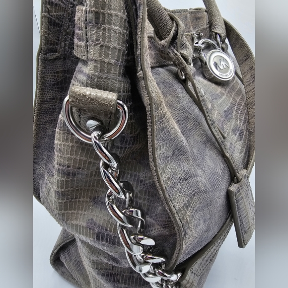 Michael Kors Lizard Embossed Hamilton Tote - Picture 4 of 7